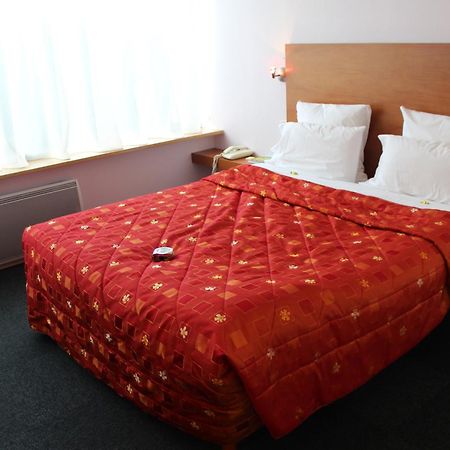 Hotel Restaurant Logis La Palette Wettolsheim Екстер'єр фото