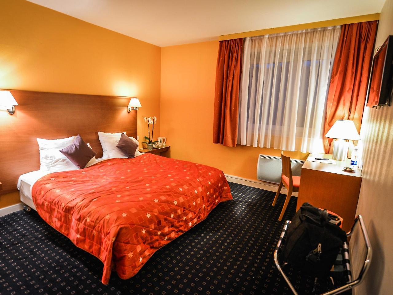 Hotel Restaurant Logis La Palette Wettolsheim Екстер'єр фото